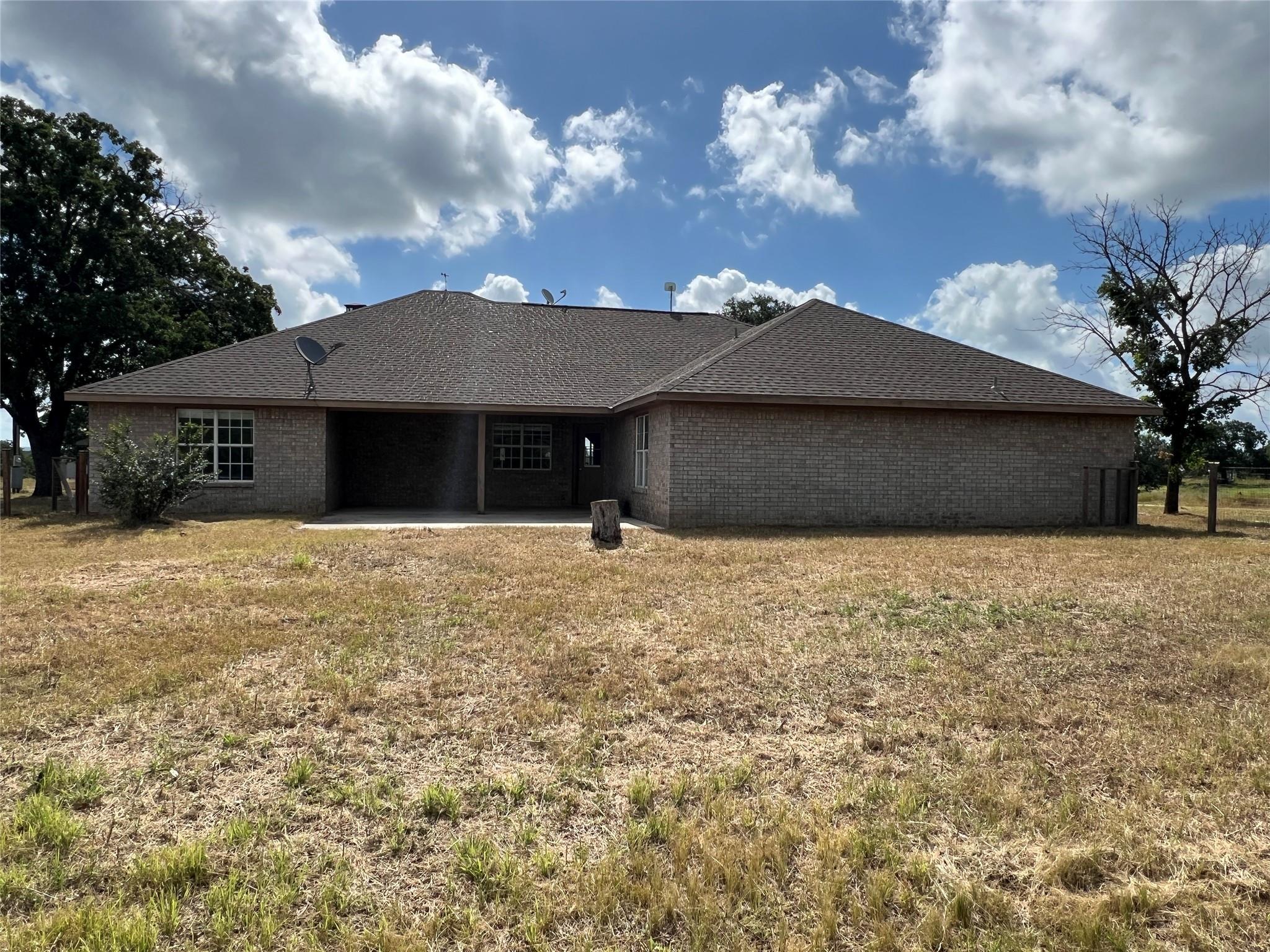 Photo 3 of 21 of 2960 Quail Creek LOOP house