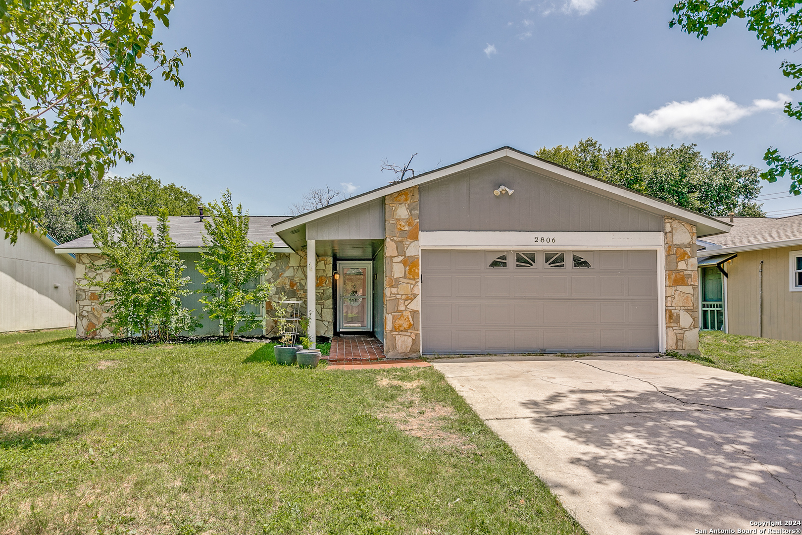 Photo 1 of 35 of 2806 Von Braun house