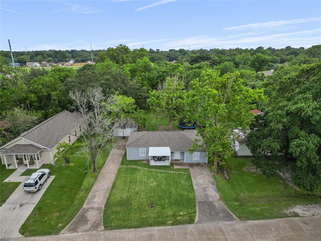 Photo 28 of 29 of 515 Bluebonnet Drive house