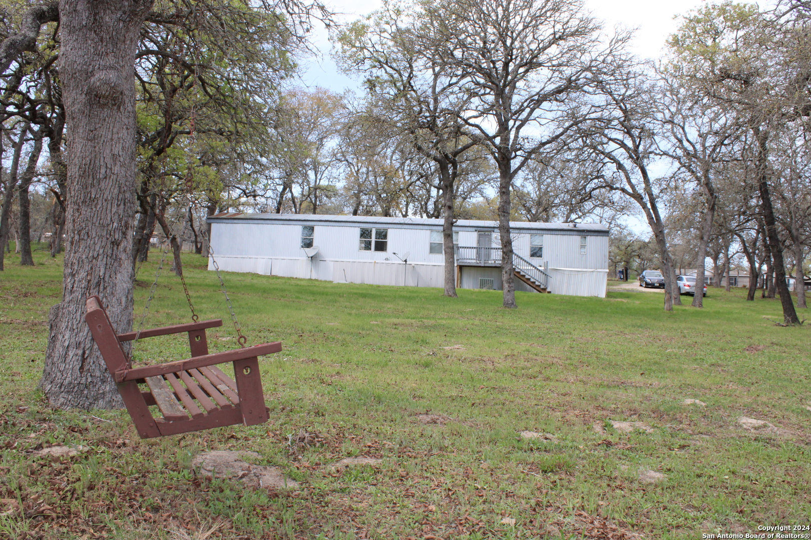 Photo 2 of 28 of 109 LOST TRAIL mobile home