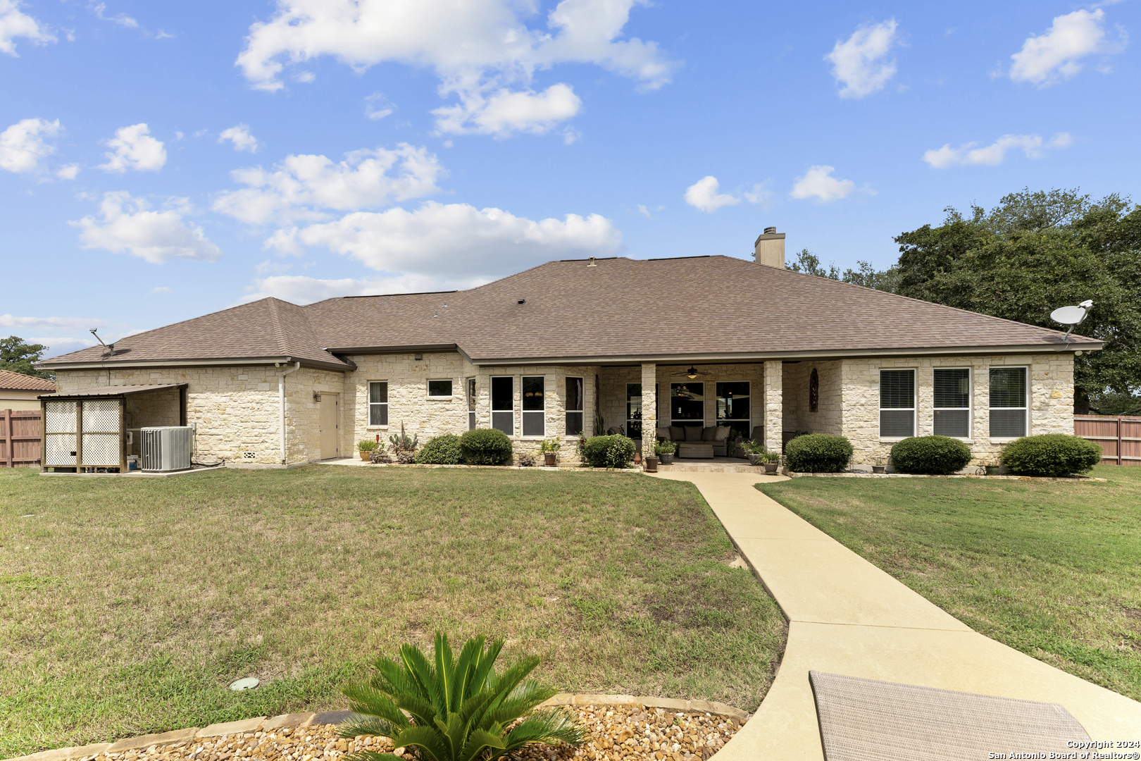 Photo 19 of 40 of 133 VINTAGE RANCH CIR house