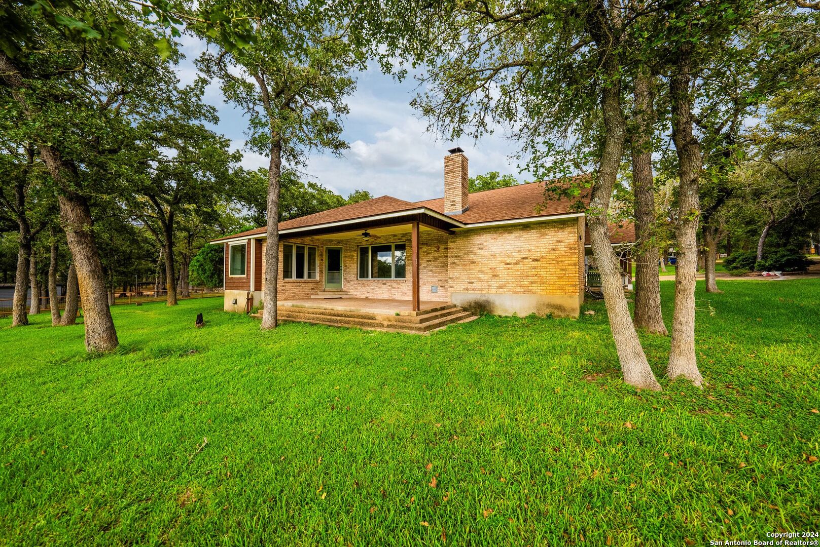 Photo 42 of 81 of 314 OAK BEND DR house