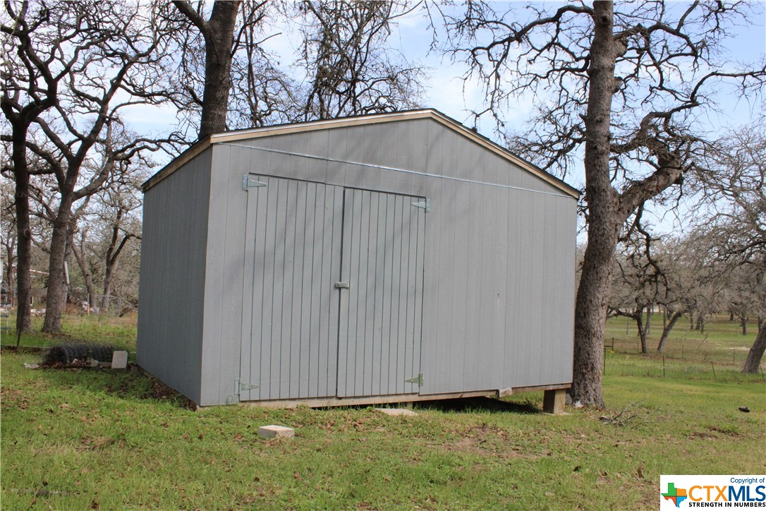 Photo 21 of 27 of 109 Lost Trail mobile home