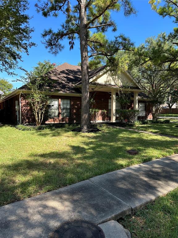 Photo 2 of 14 of 2102 Summer Shore Drive house