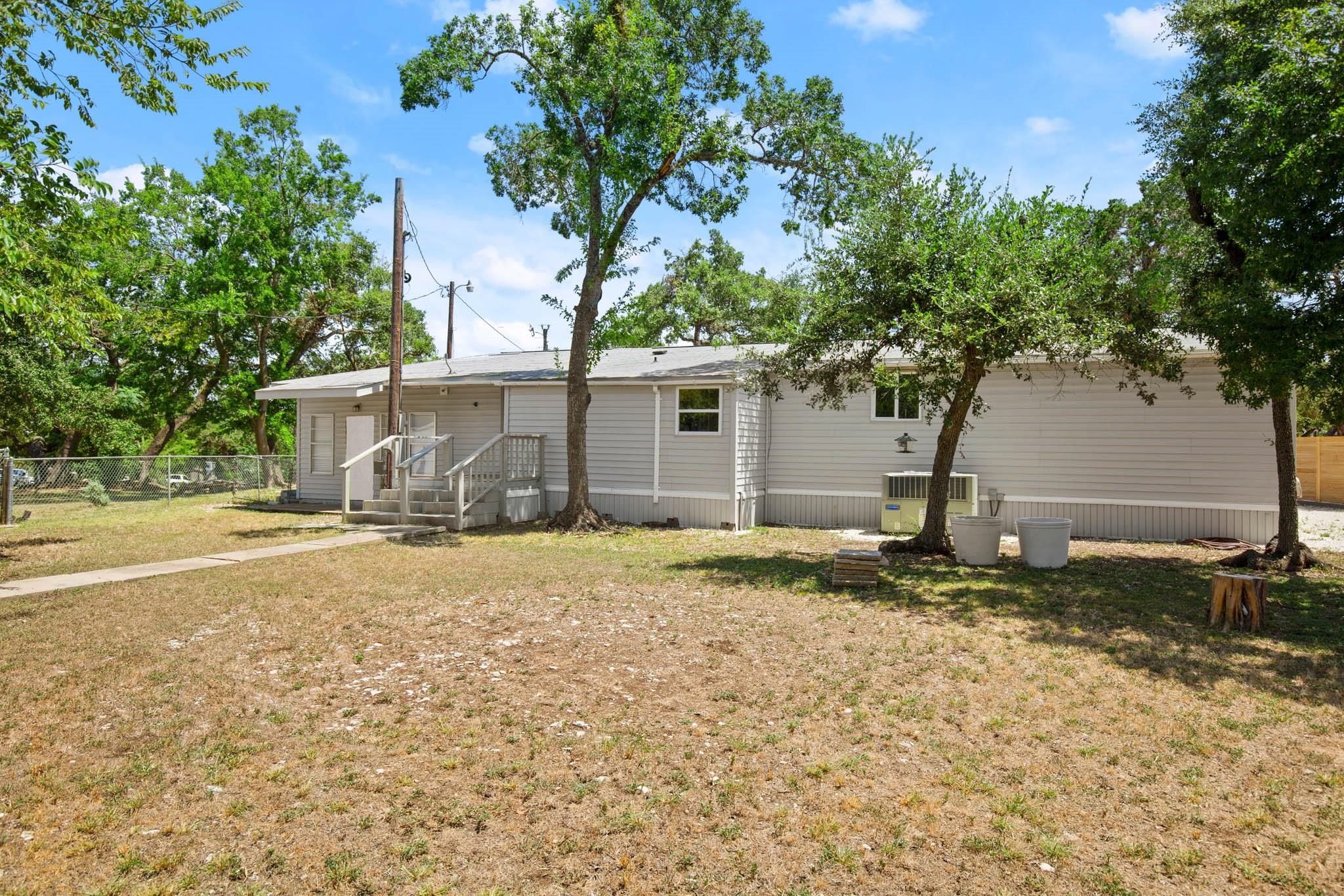 Photo 5 of 27 of 701 Bonita Verde DR mobile home