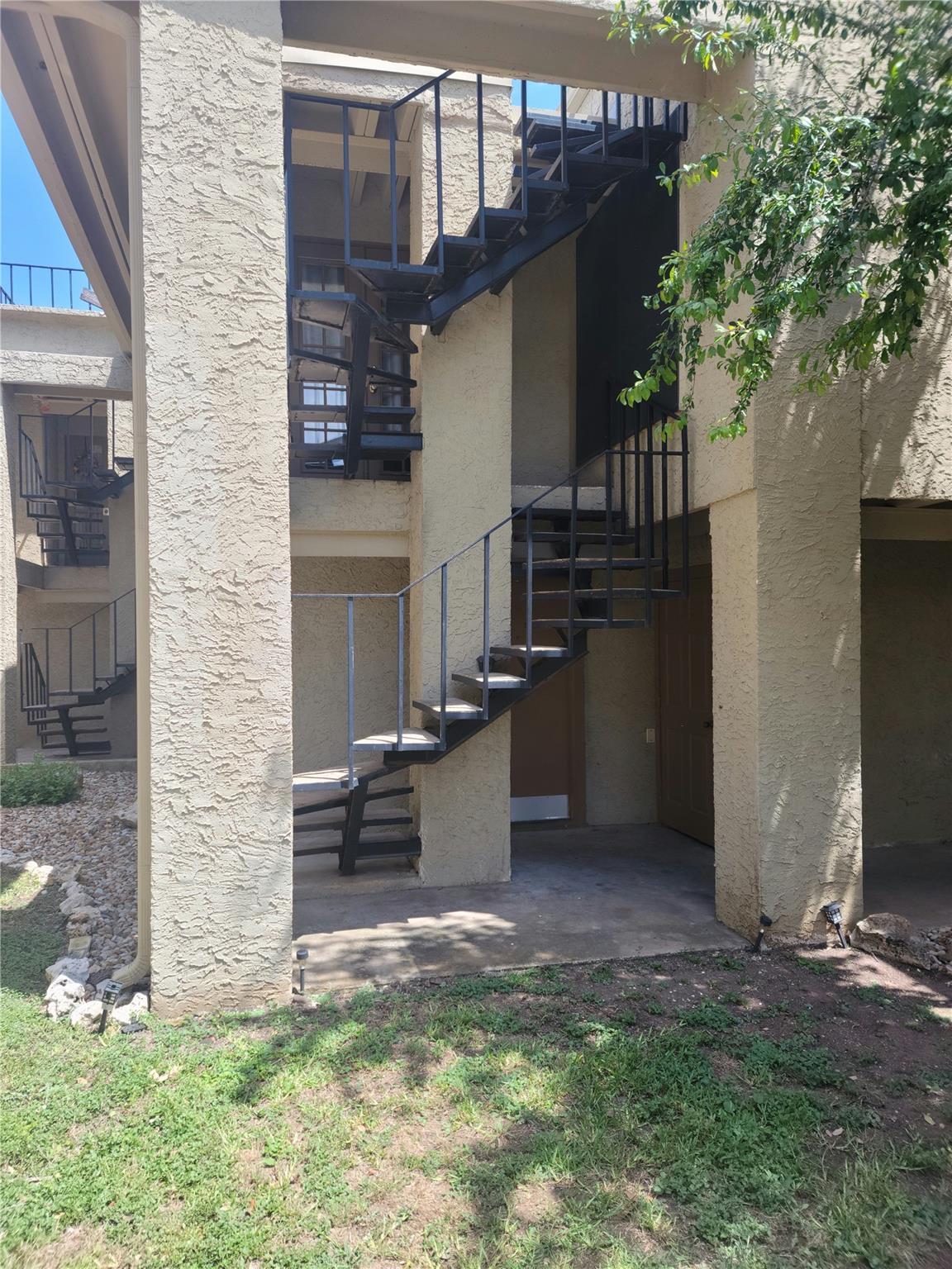 Photo 1 of 1 of 5914 Lago Vista WAY C23 condo