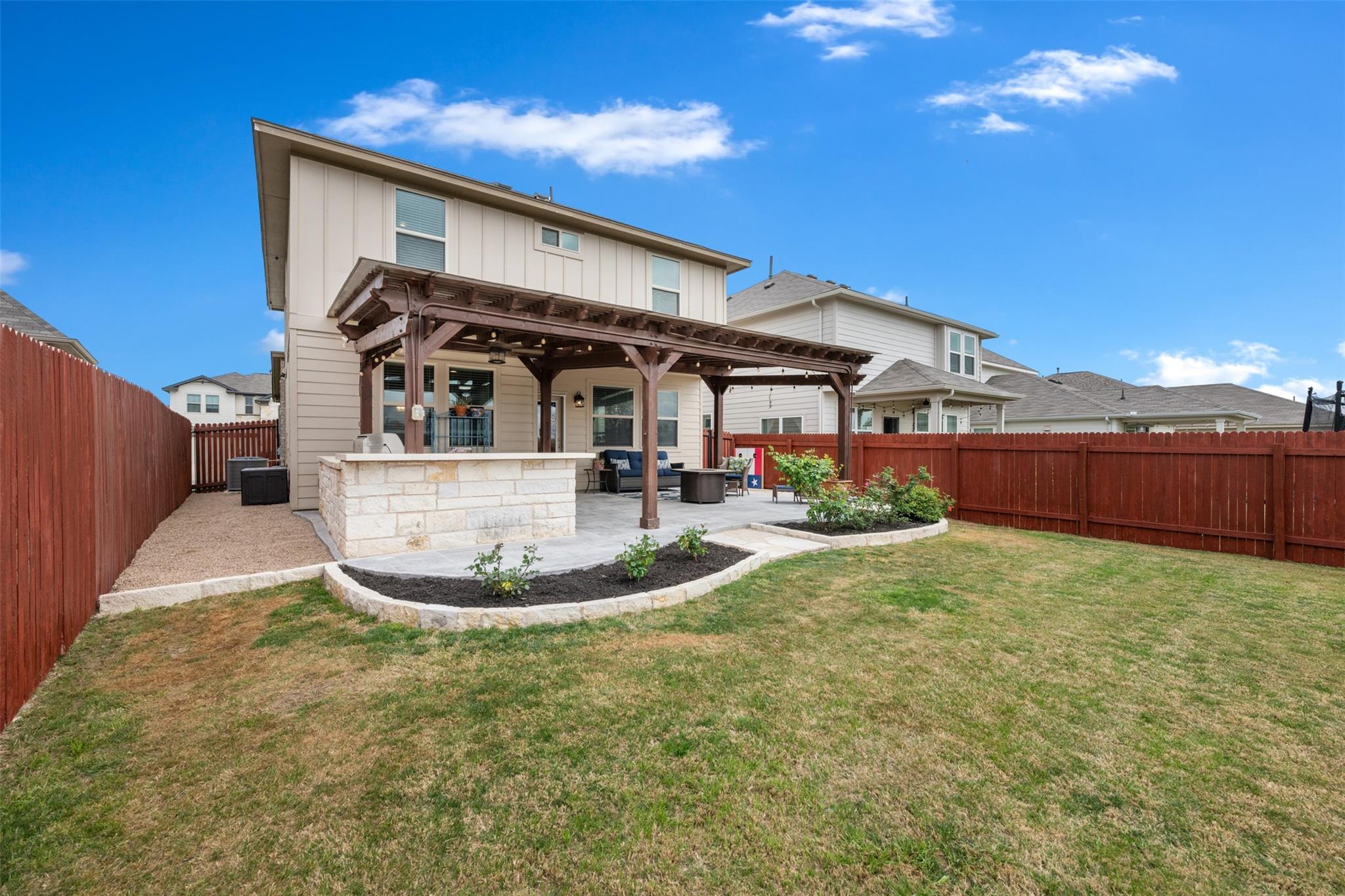 Photo 33 of 40 of 241 Earl Keen ST house