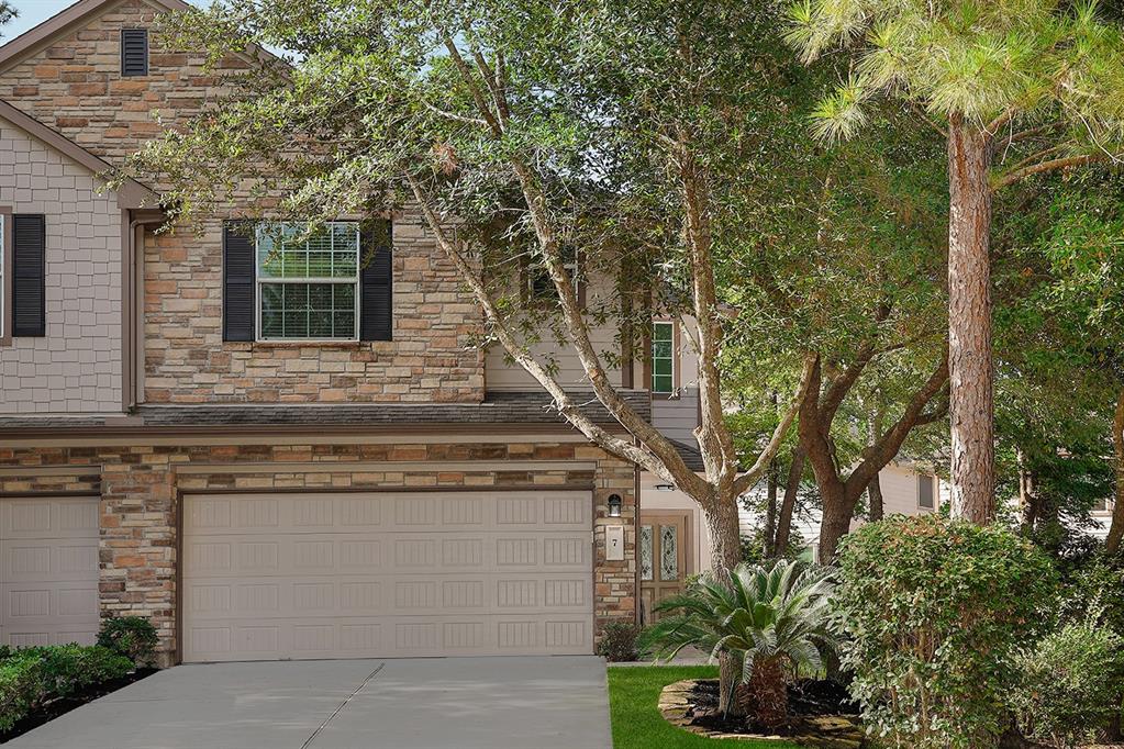 Photo 1 of 27 of 7 Fairlee Court townhome