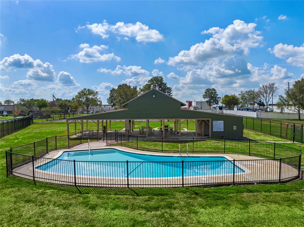 Photo 43 of 46 of 209 Harlingen Drive house