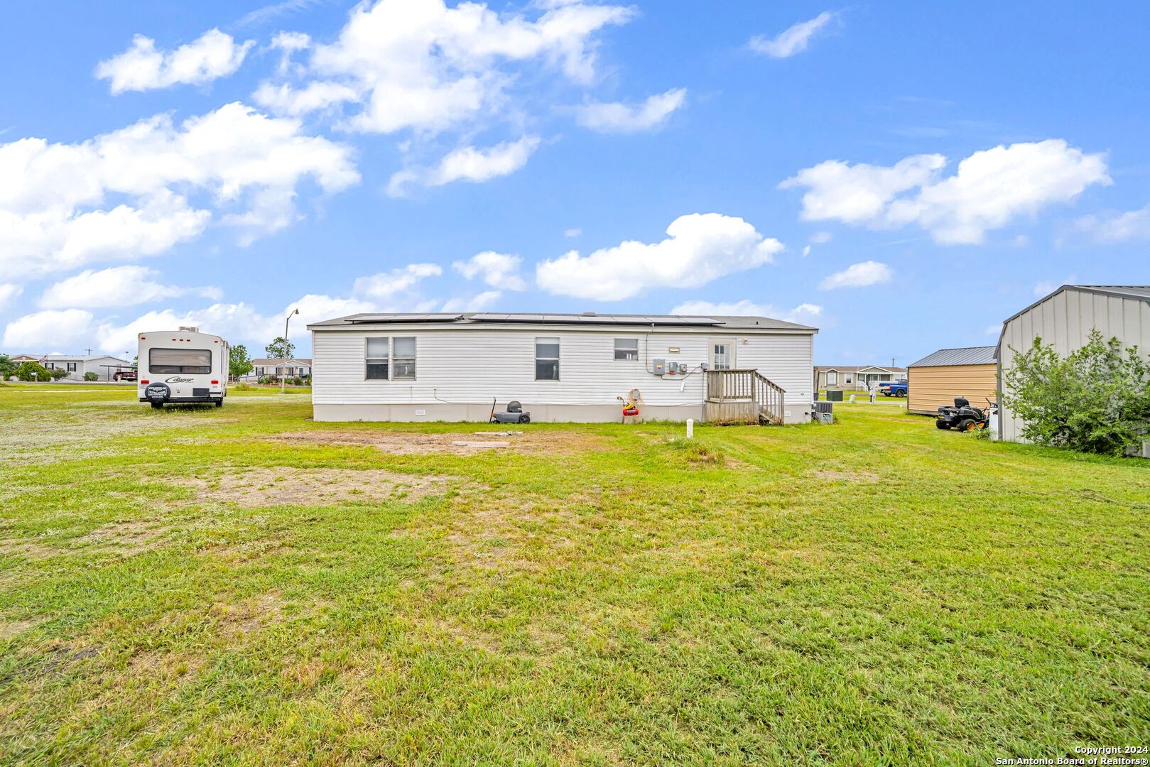 Photo 21 of 25 of 166 Broward mobile home