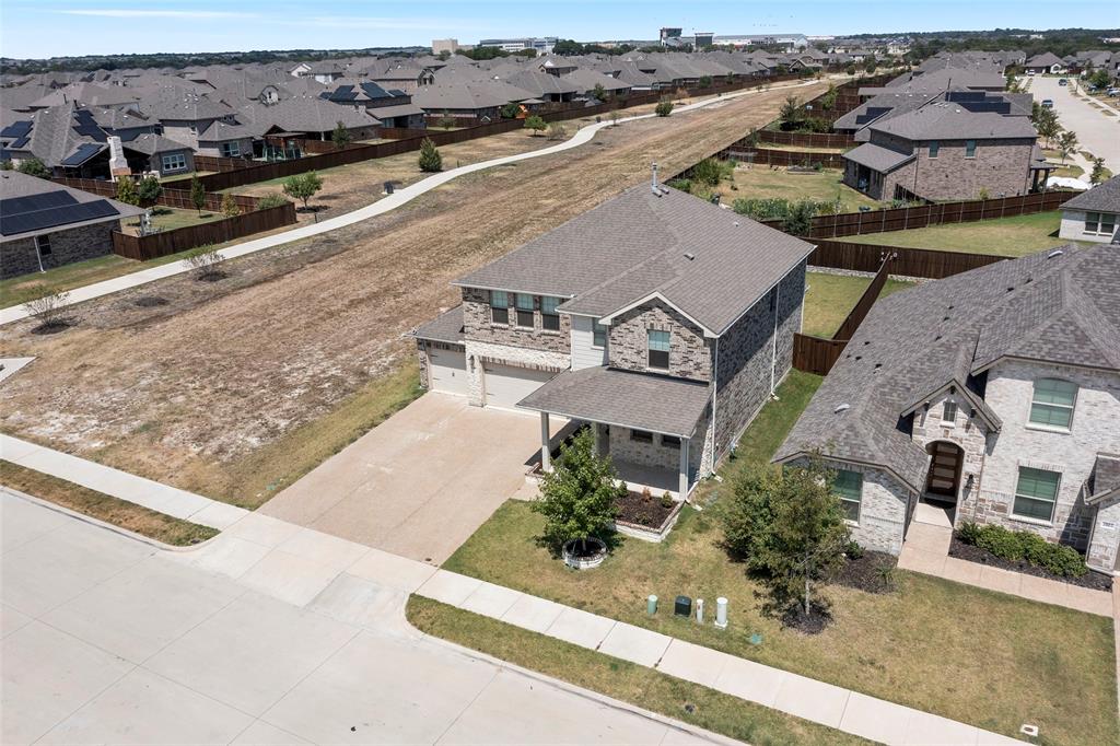 Photo 2 of 40 of 3901 Blue Stem Boulevard house