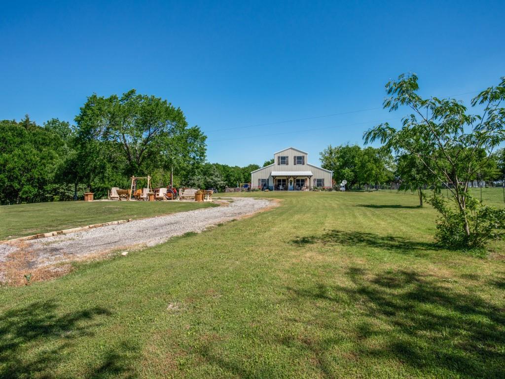 Photo 6 of 40 of 4901 County Road 413 house