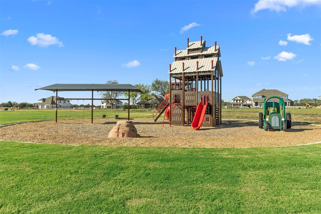 Photo 15 of 23 of 1010 Pecan Glen Drive house