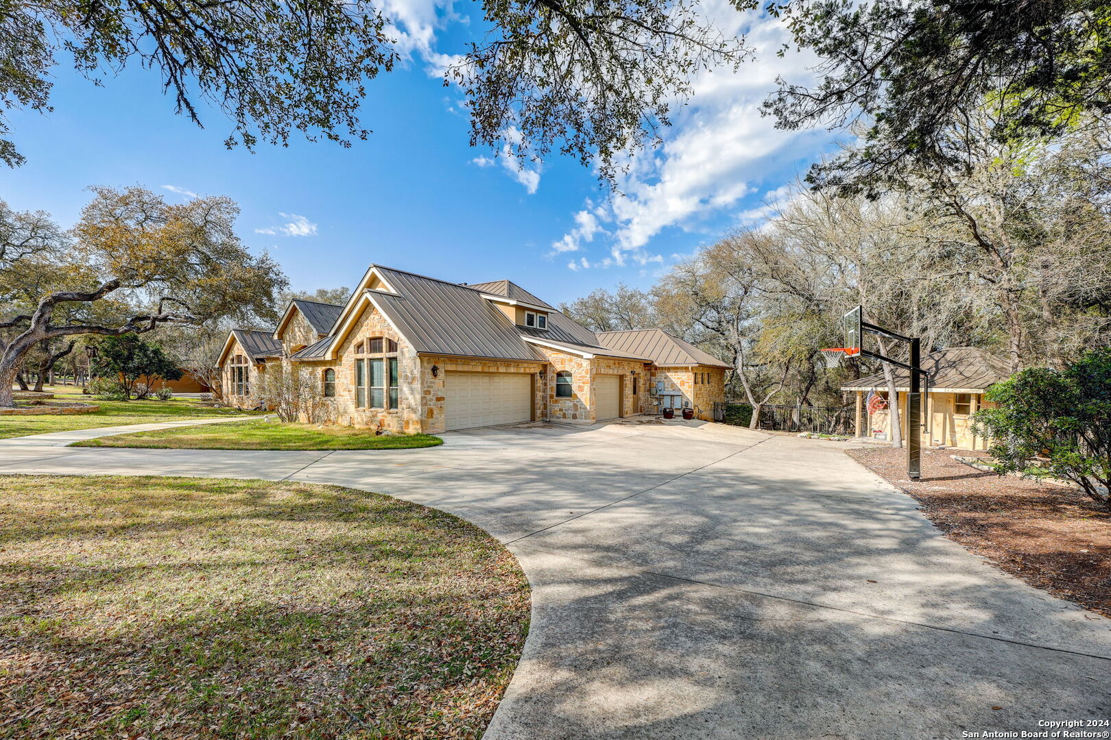 Photo 3 of 76 of 26810 ROCKWALL PKWY house