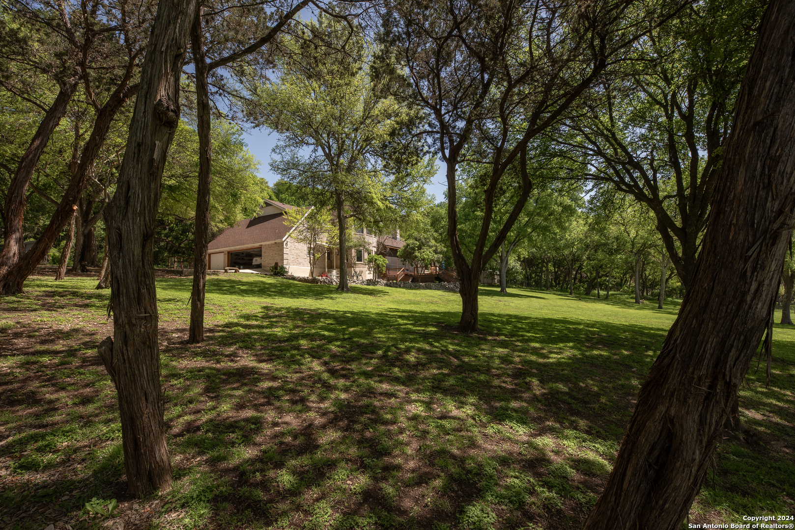 Photo 40 of 46 of 850 BLUFF RIDGE CT house