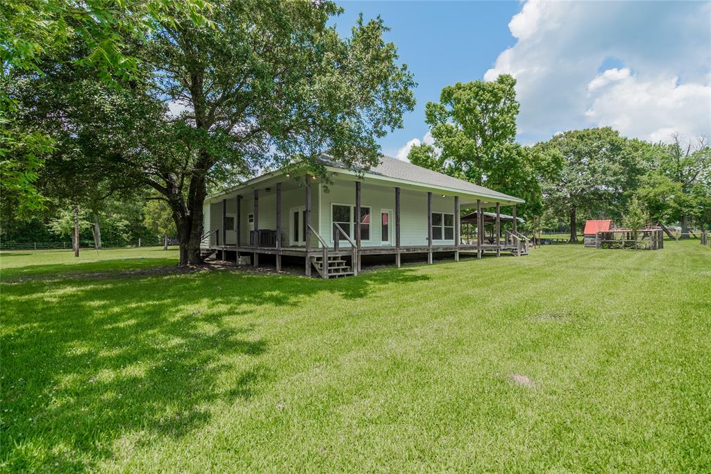 Photo 8 of 40 of 1003 Ellisor Road house