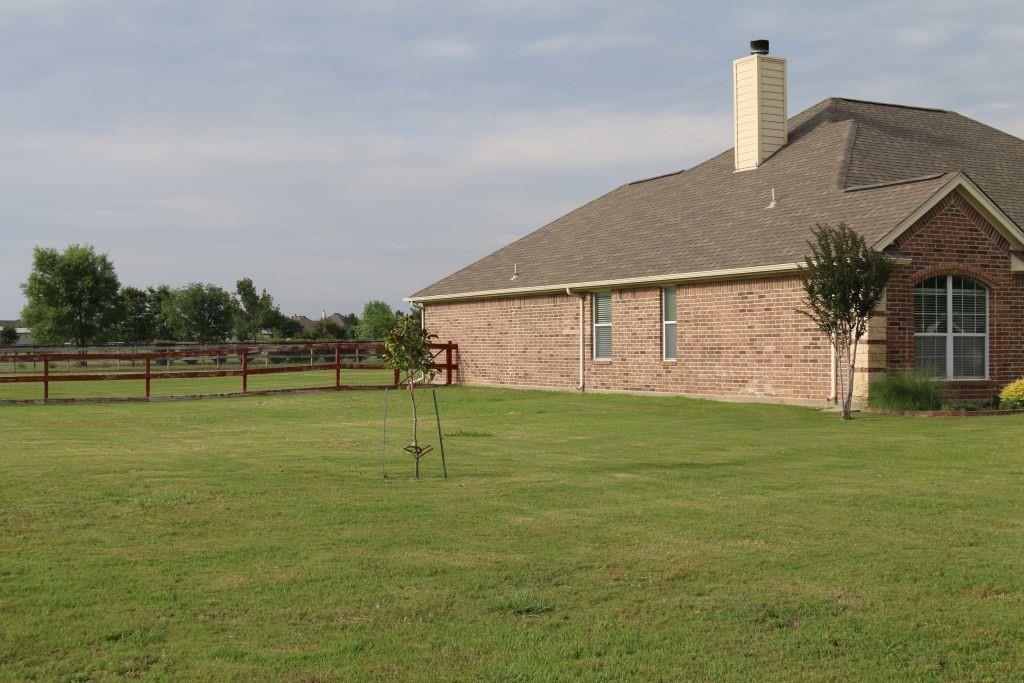 Photo 6 of 40 of 7920 Meadow Ridge Drive house