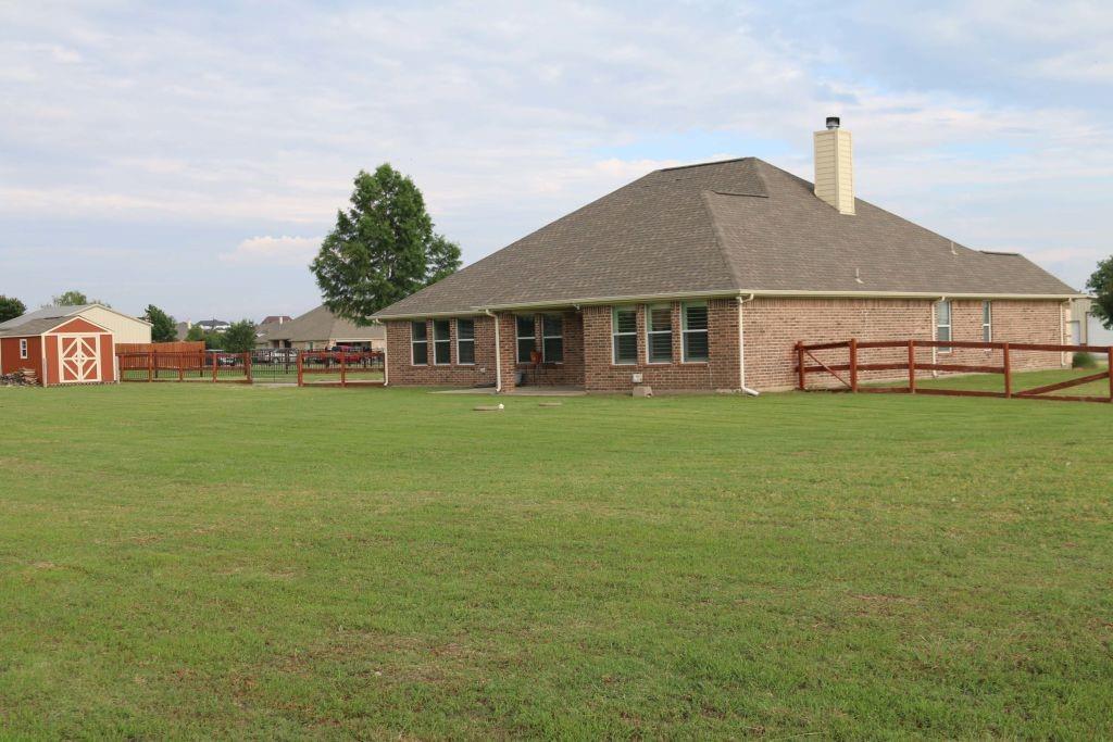 Photo 7 of 40 of 7920 Meadow Ridge Drive house