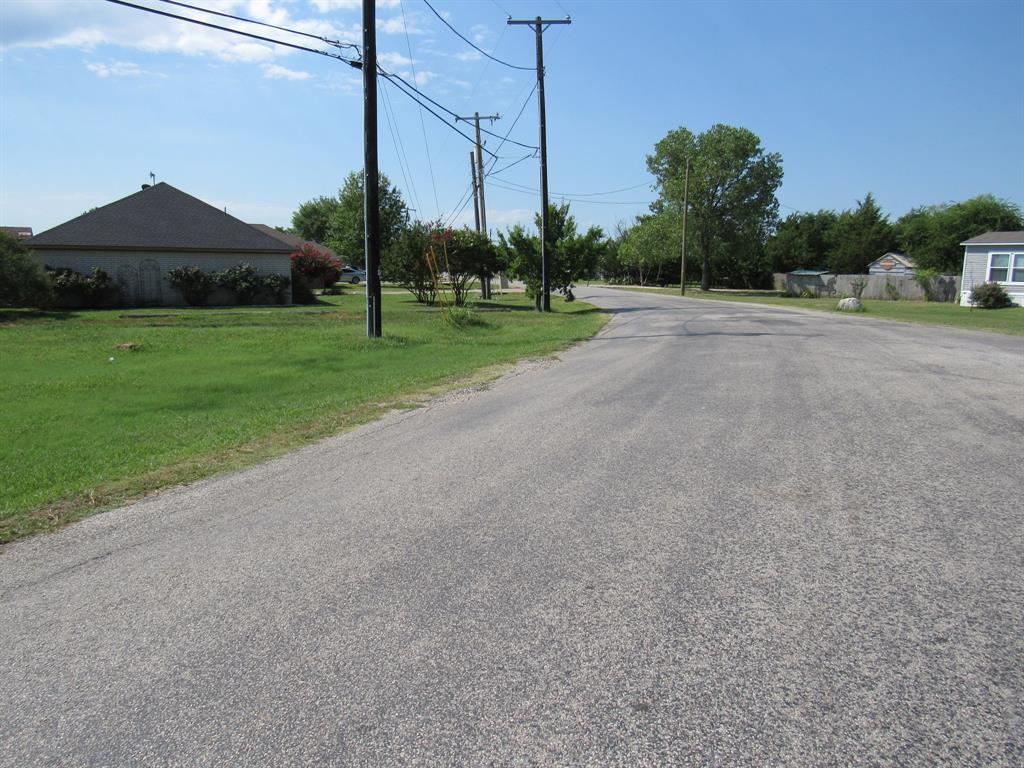 Photo 2 of 11 of 205 Bluebonnet Lane house