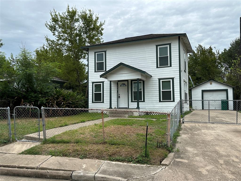 Photo 2 of 15 of 328 Winona Drive house