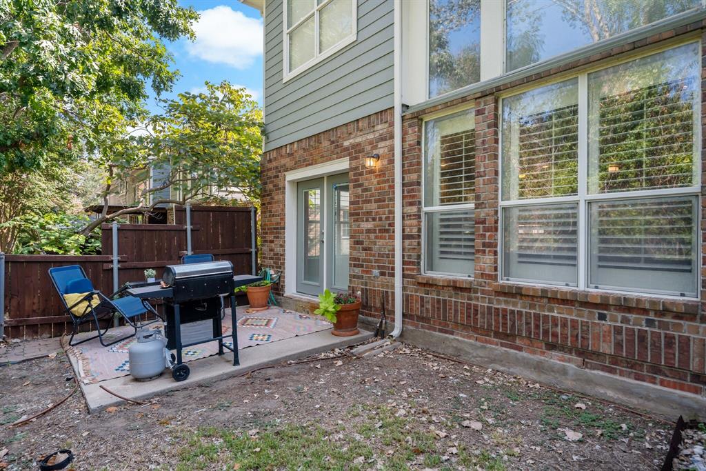 Photo 31 of 39 of 10025 Castlewood Drive townhome