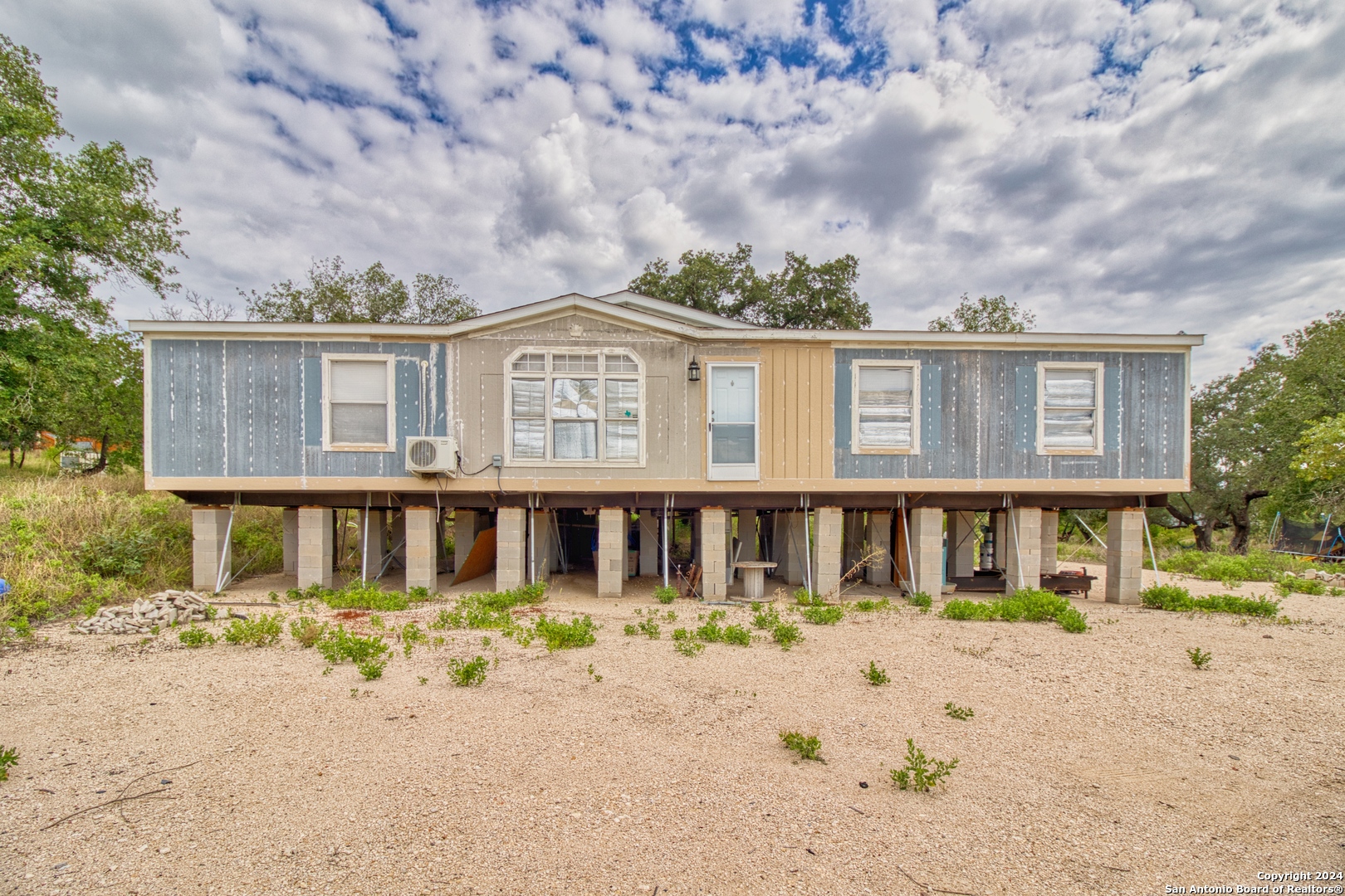 Photo 6 of 34 of 145 SANDY RIDGE DR mobile home