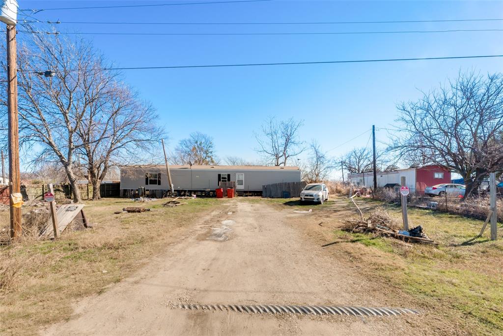 Photo 3 of 15 of 2359 County Road 900 mobile home