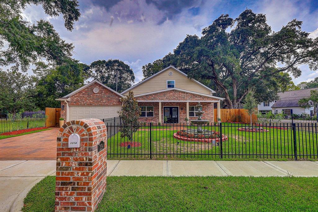 Photo 1 of 35 of 1214 Burnet Street house