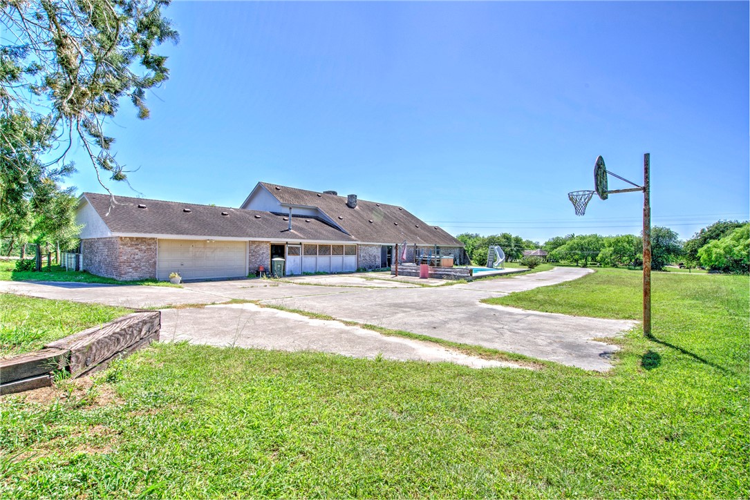 Photo 9 of 40 of 5490 County Road 73 house