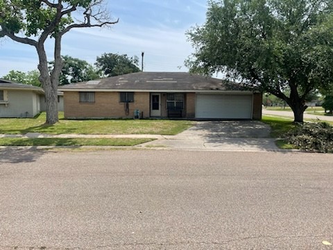 Photo 1 of 13 of 200 Mesa Drive house