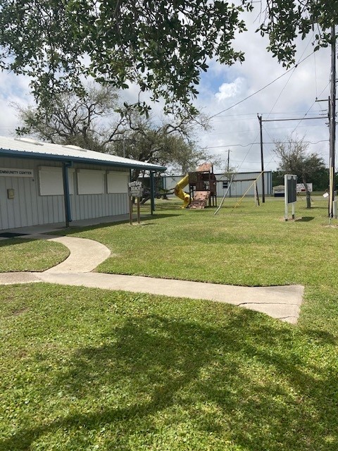 Photo 22 of 24 of 35 Redfish Drive house