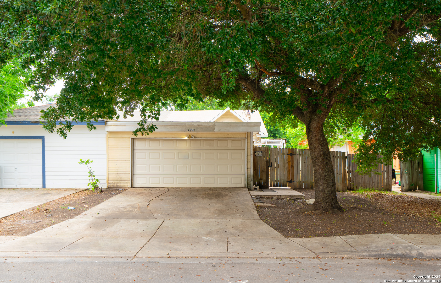 Photo 1 of 21 of 7904 BROADWICK 0 townhome