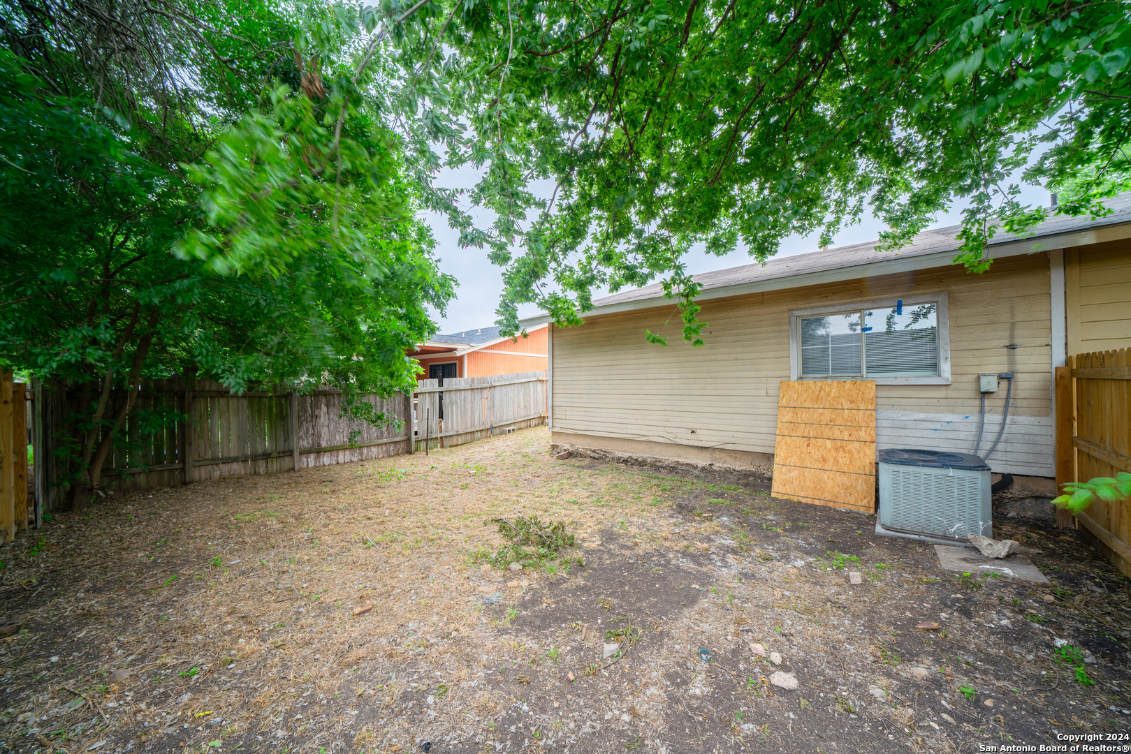 Photo 15 of 21 of 7904 BROADWICK 0 townhome