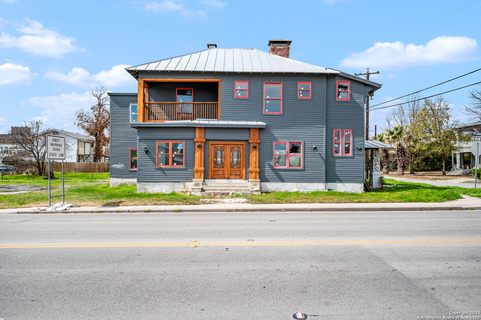 Photo 1 of 15 of 1525 MCCULLOUGH AVE house