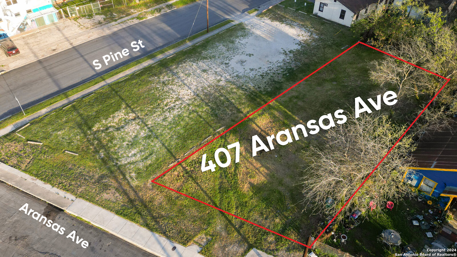 Photo 12 of 26 of 407 Aransas Ave land