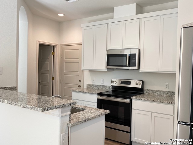 Photo 4 of 21 of 2083 Silver Oak Dr 4D townhome