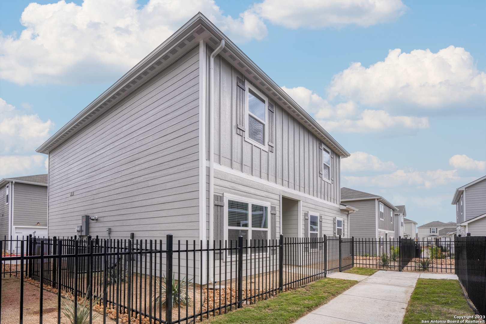 Photo 1 of 14 of 10819 Emerick Street house