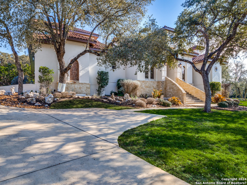 Photo 2 of 41 of 1730 Oakland Bend house