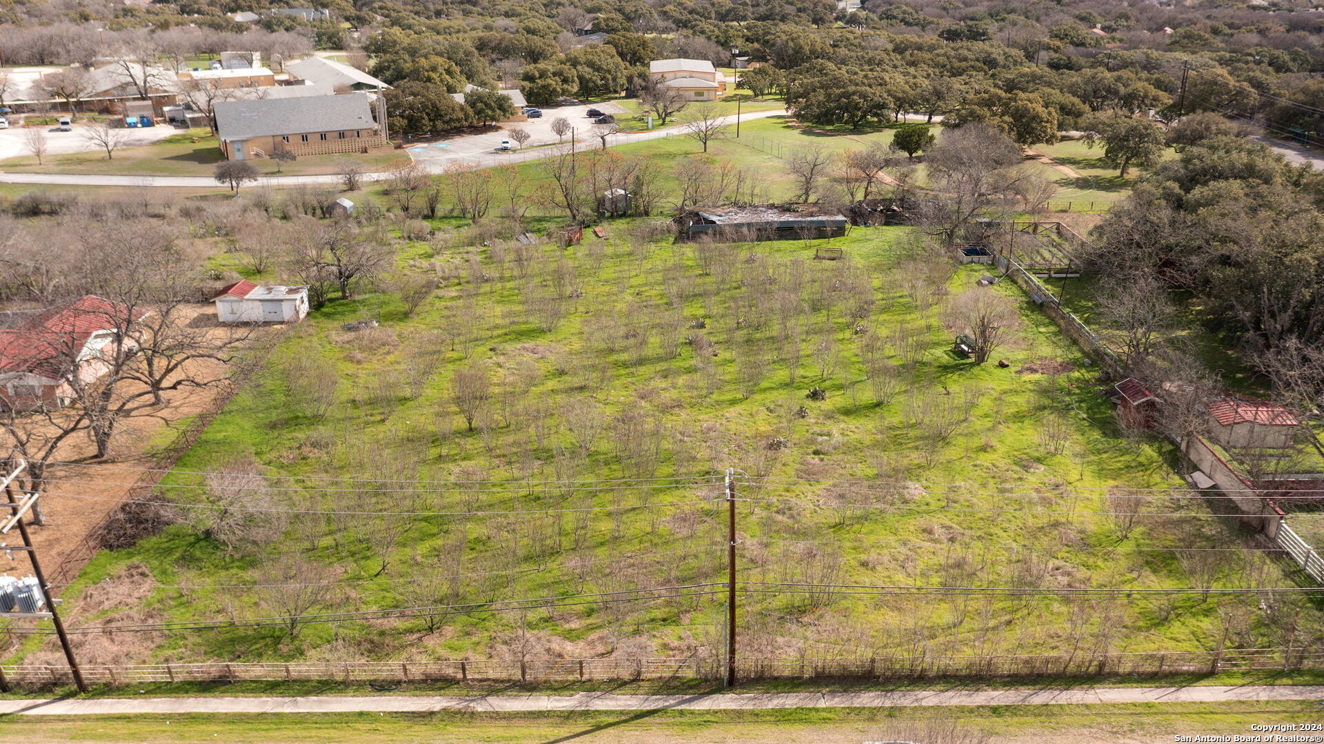 Photo 16 of 16 of 6565 WHITBY RD house