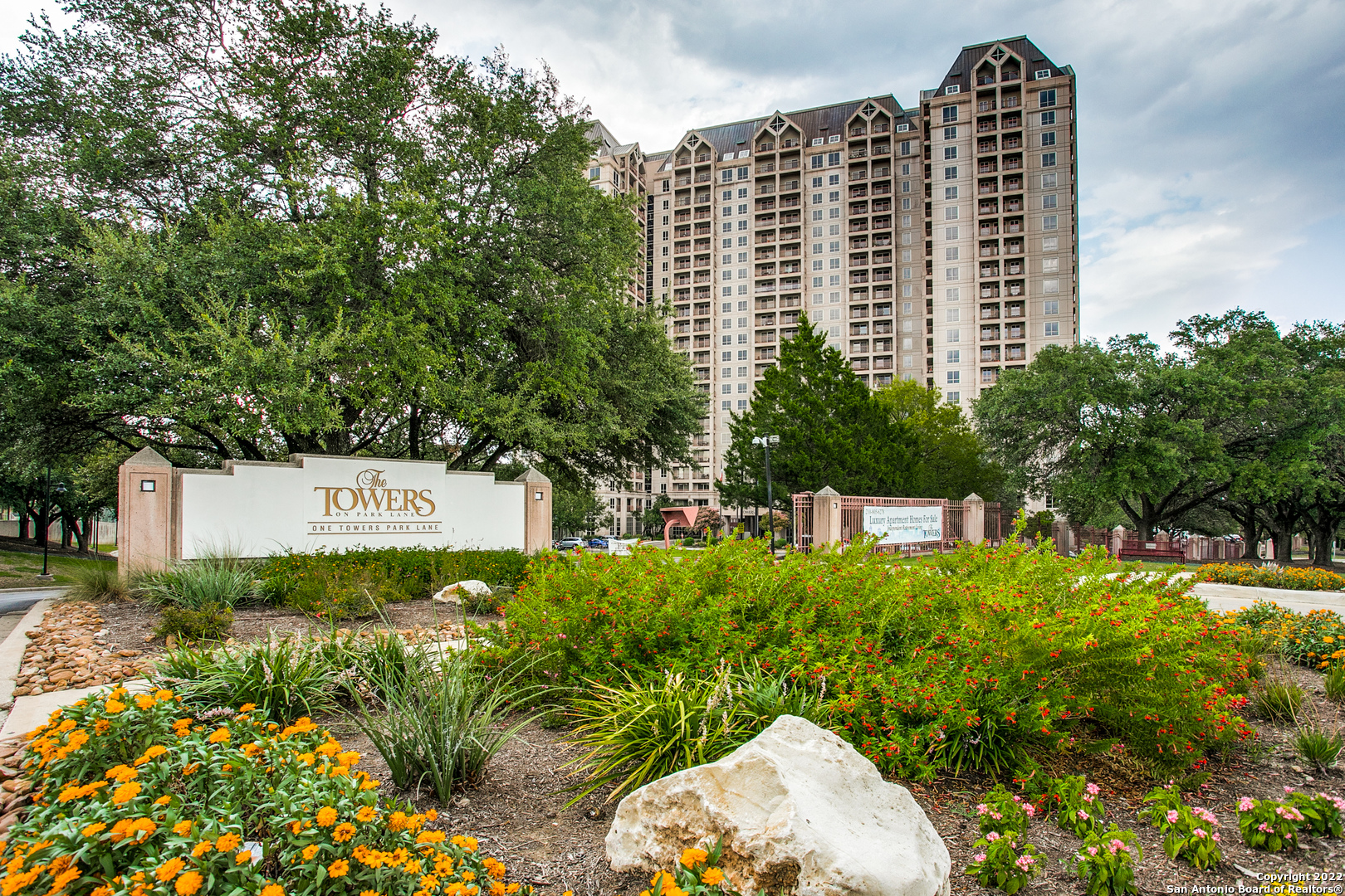 Photo 40 of 40 of 1 TOWERS PARK LN 511 condo