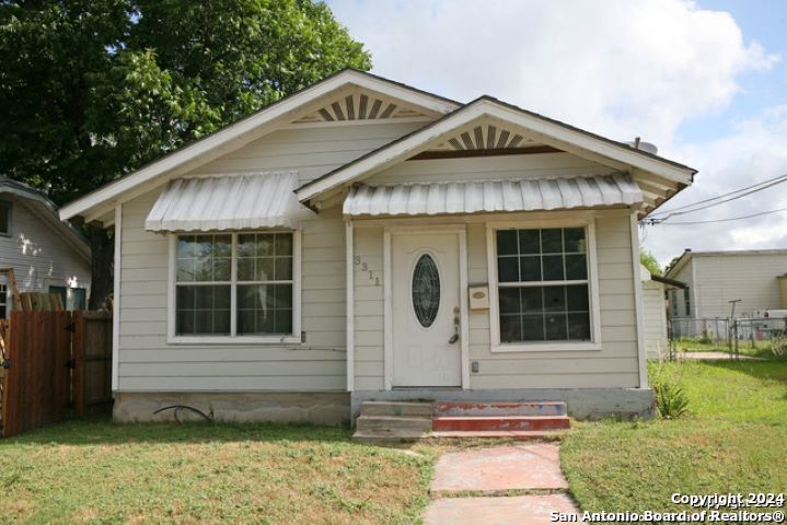 Photo 1 of 9 of 3311 W TRAVIS ST house