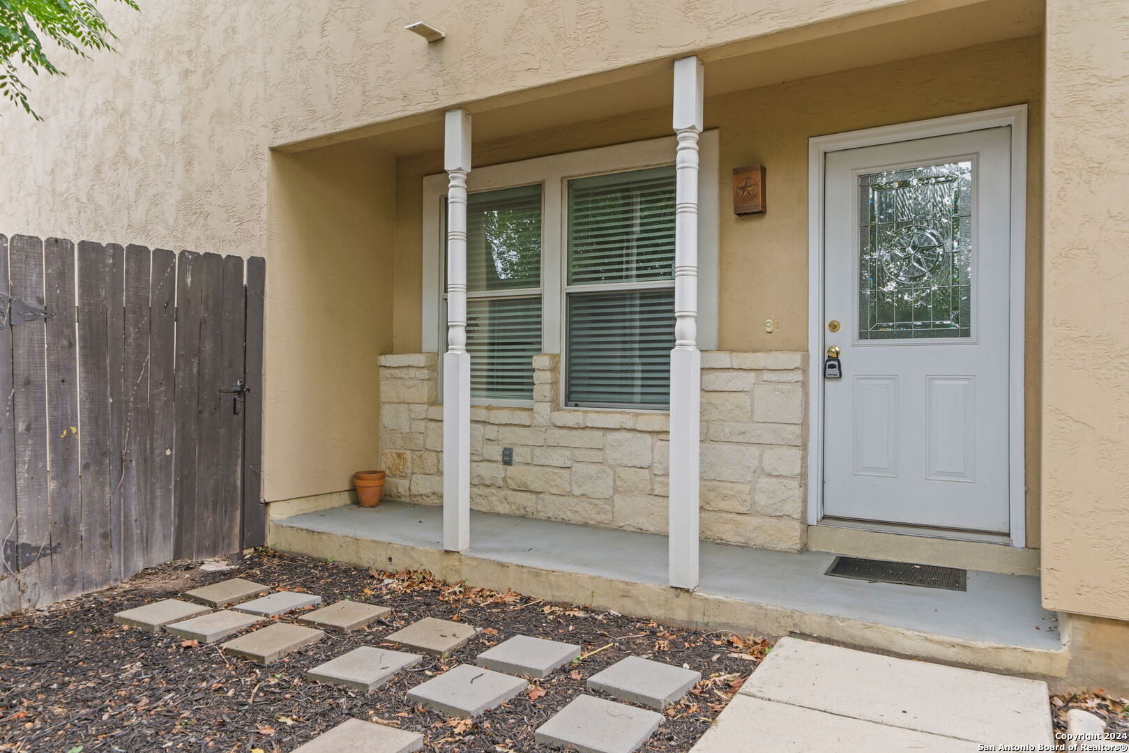 Photo 7 of 20 of 3202 Eisenhauer Road 802 townhome