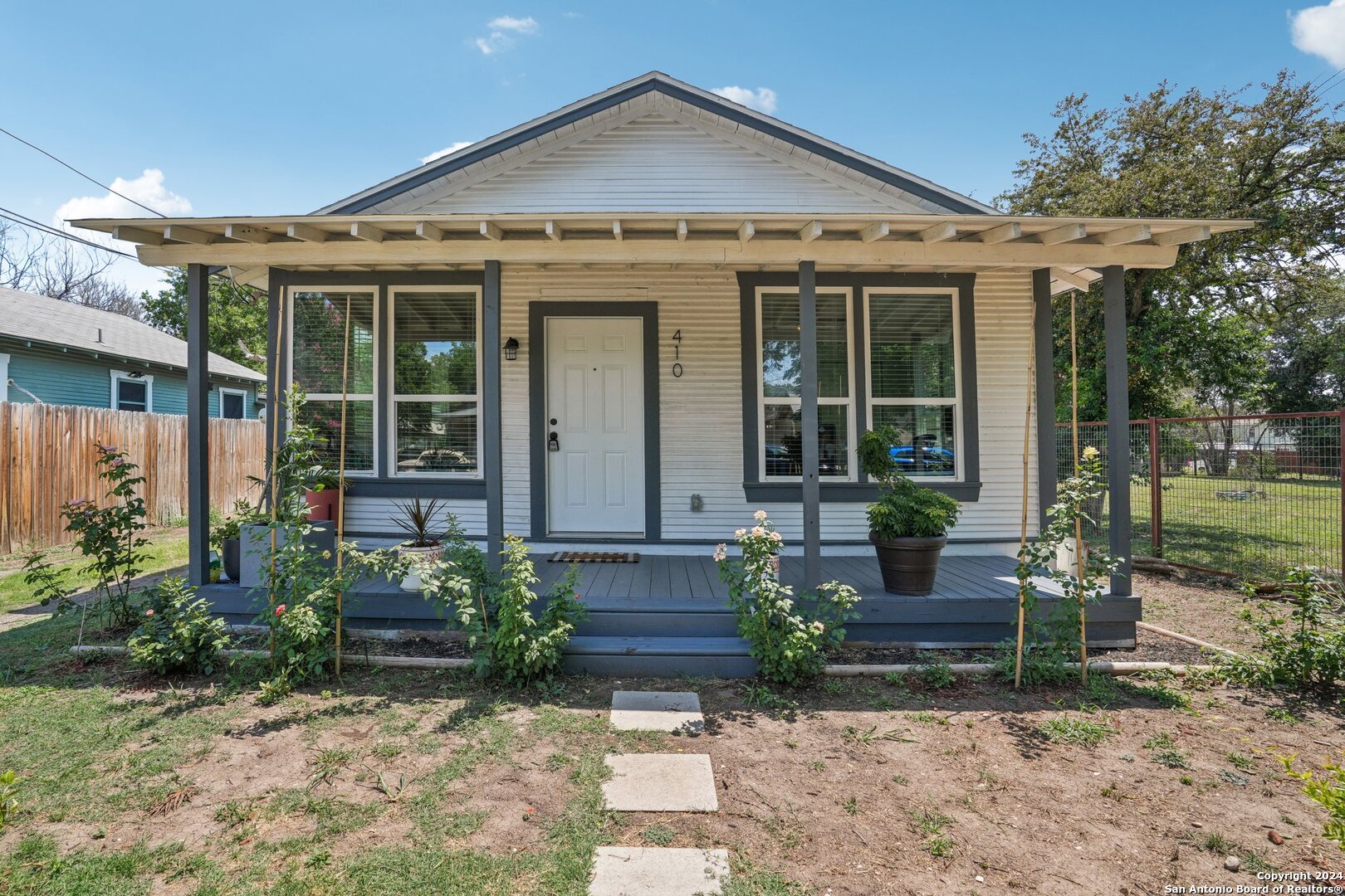 Photo 1 of 18 of 410 McKay Ave house