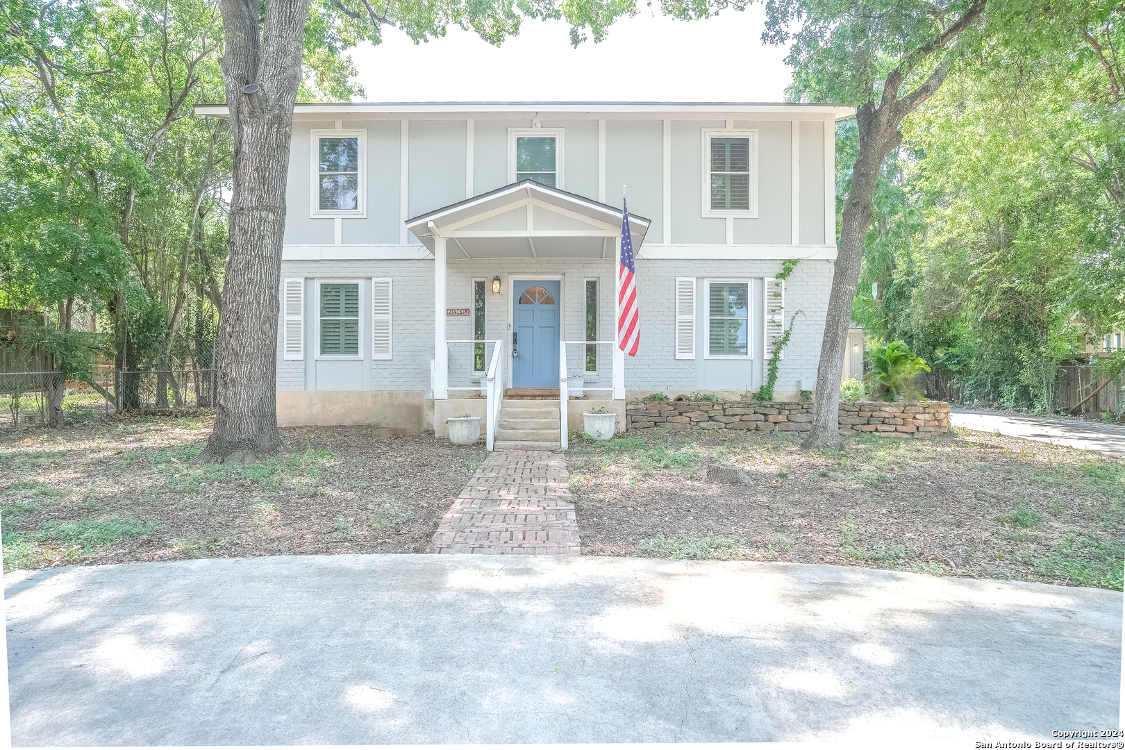 Photo 1 of 43 of 7243 N VANDIVER RD house