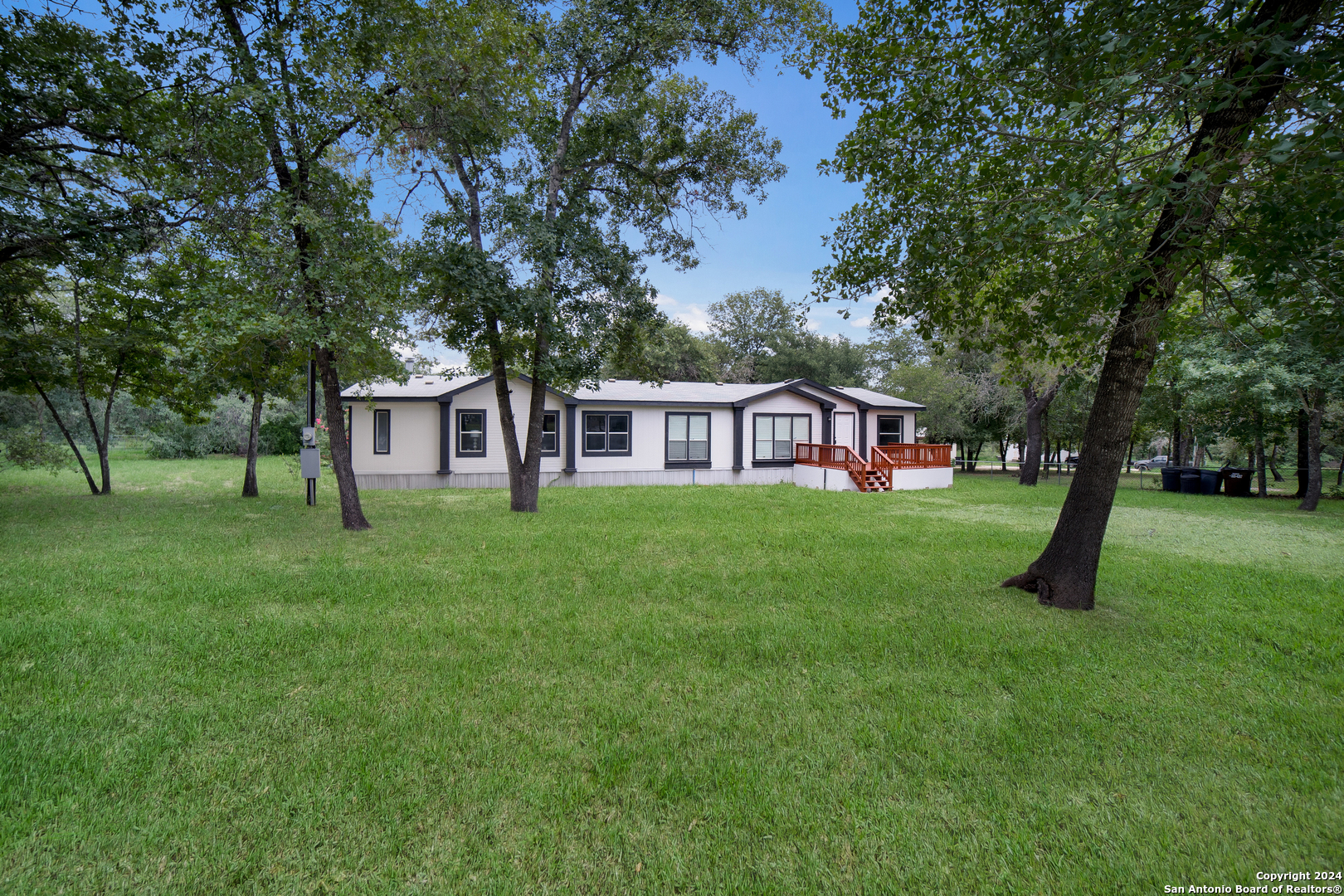 Photo 2 of 26 of 2027 Sandy Bnd mobile home