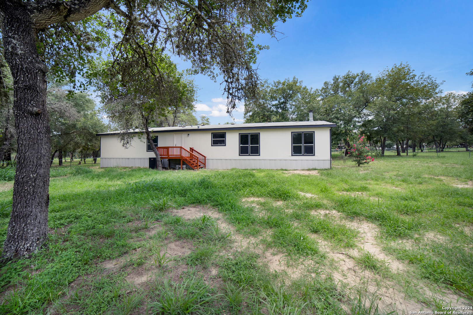 Photo 25 of 26 of 2027 Sandy Bnd mobile home