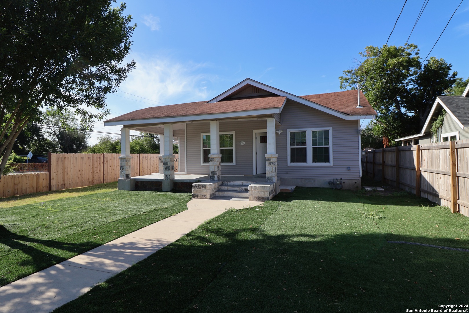 Photo 1 of 28 of 2154 Hays St house