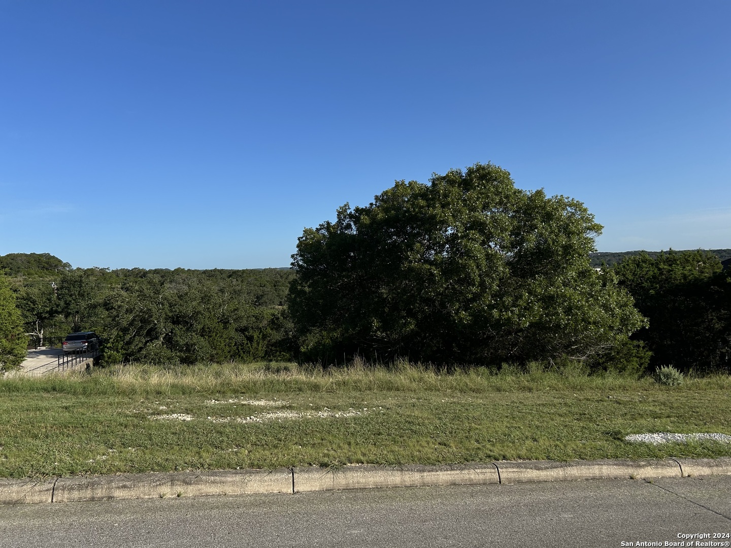 Photo 1 of 4 of 24010 Verde River land