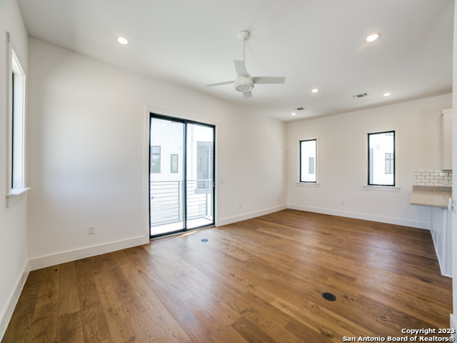 Photo 5 of 29 of 1226 S PRESA ST 400 townhome