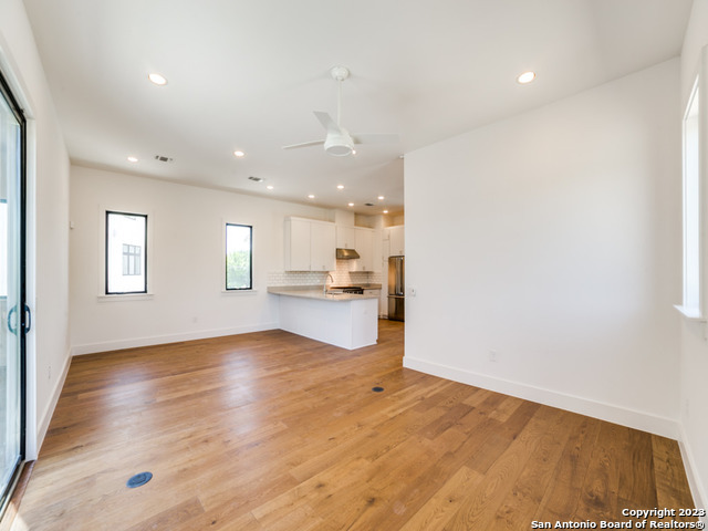 Photo 6 of 29 of 1226 S PRESA ST 400 townhome